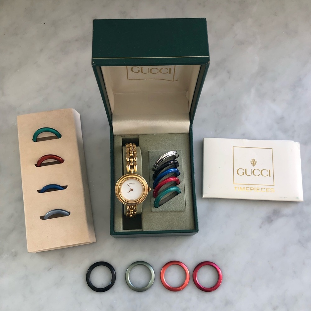 Authentic Vintage Gucci Chain Link Bezel Watch